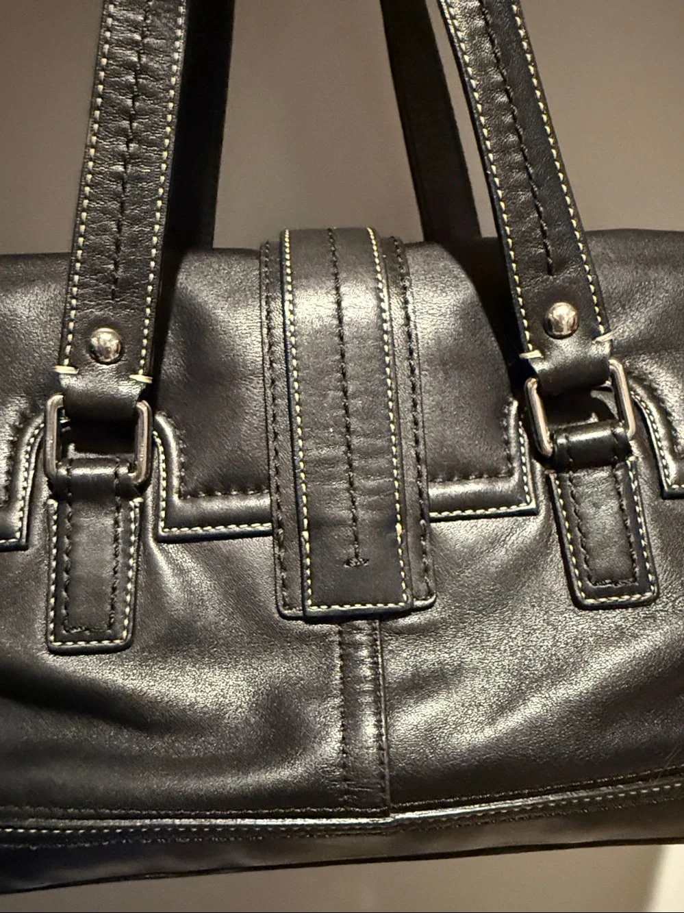 Coach sophisticated black